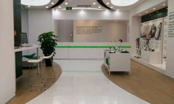 Nano glass floor tiles and bar top of Vorwerk Outlet Nano glass floor tiles and bar top of Vorwerk Outlet